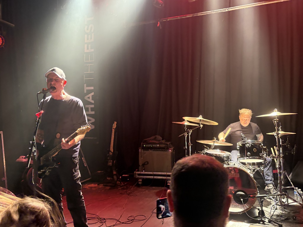 Unsane assure !
